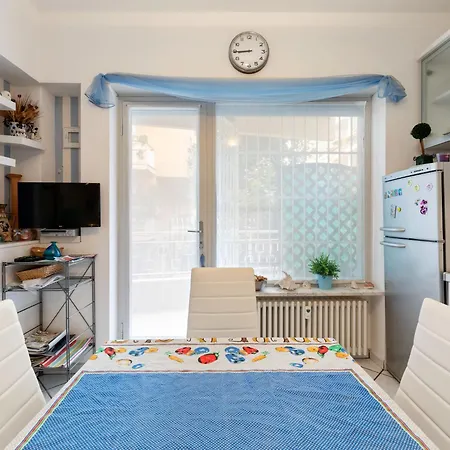 Appartement Cosy In With Balcony San Remo