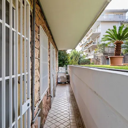 Cosy In With Balcony Lejlighed Sanremo